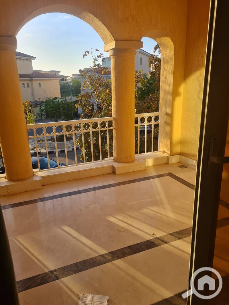 4 6d79afd4-30d9-4f65-a8ea-7130c89d0d4f. jpeg