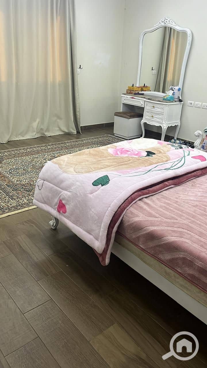 9 b81961a8-6e71-4ede-9623-3e457c3af7b7. jpeg