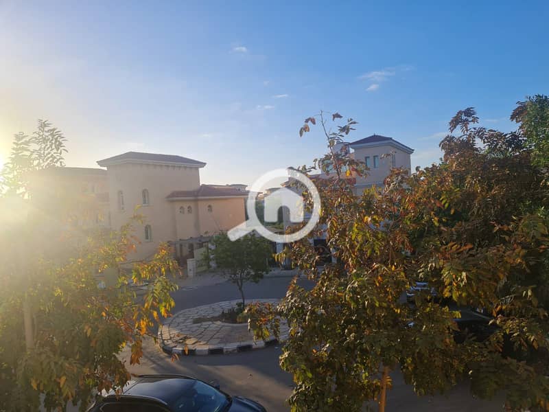 10 c5e1fafb-dc6c-4ba8-b51f-8458c7a99f82. jpeg