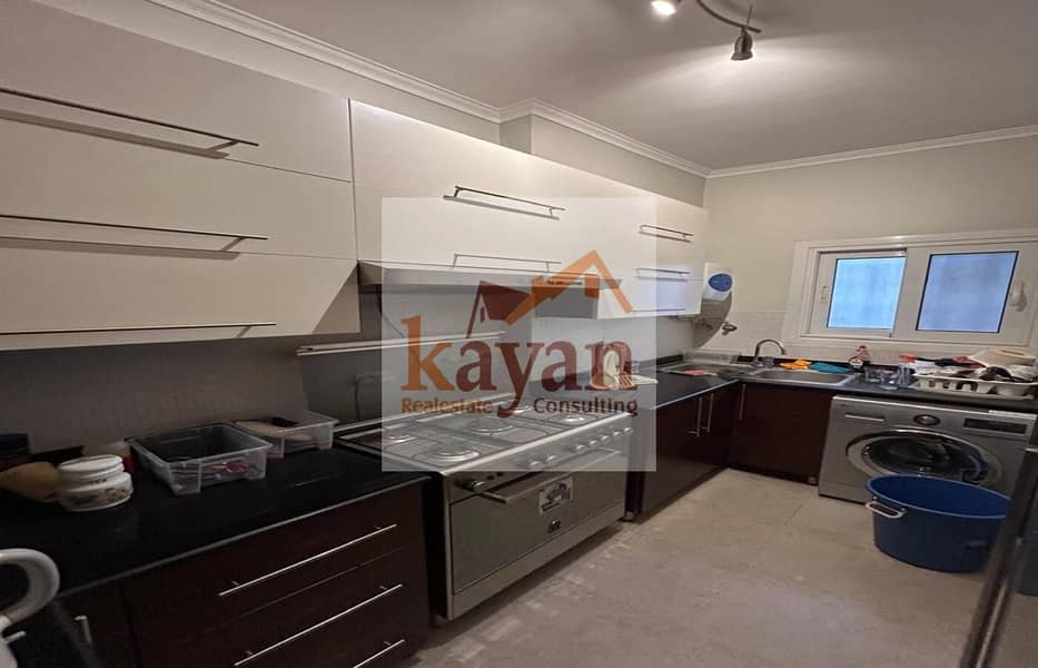 4 4be9edb4-3a49-45d6-8de1-90668de959d9. jpg