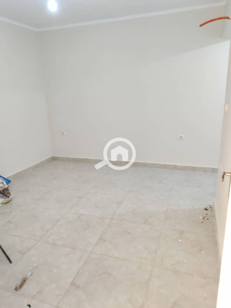 4 صورة واتساب بتاريخ 2025-12-05 في 16.46. 03_e6f1a2e2. jpg