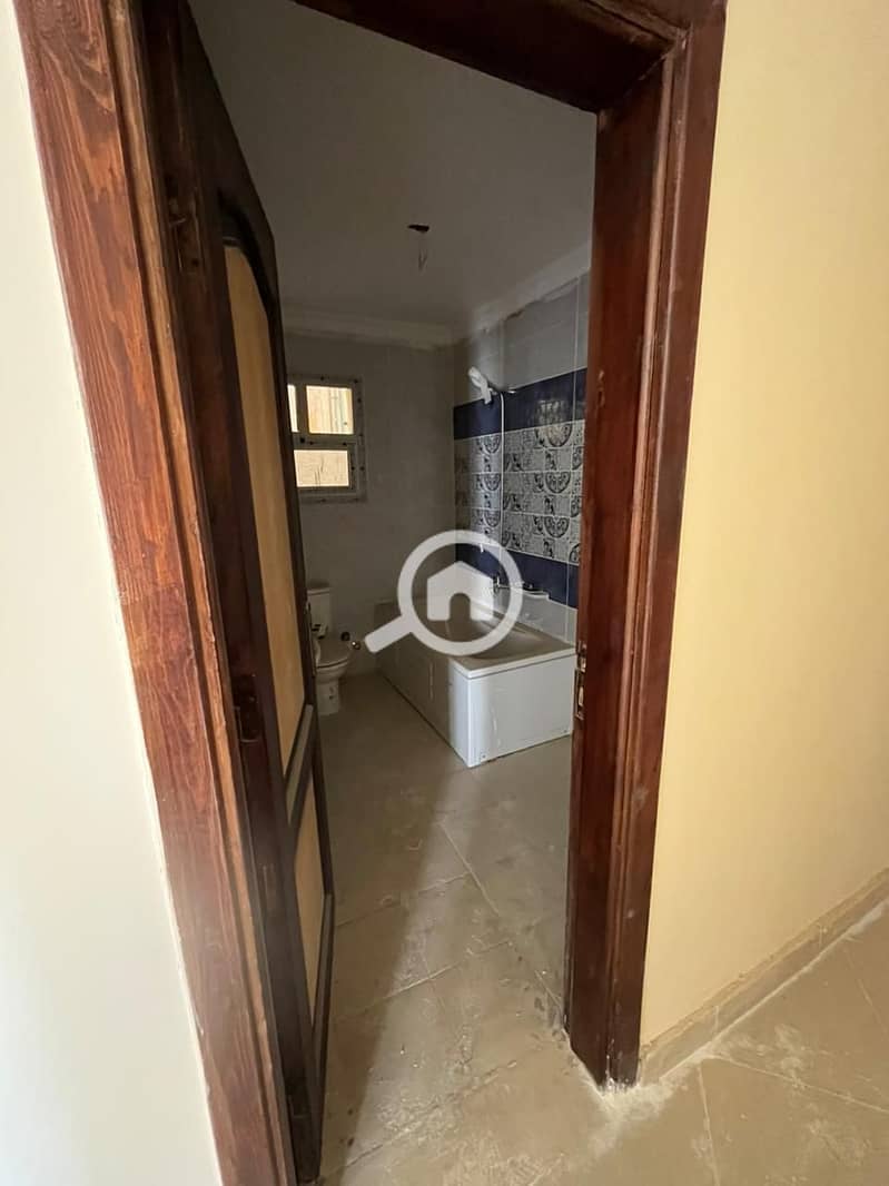 5 WhatsApp Image 2025-12-01 at 14.55. 40_91e4d246. jpg