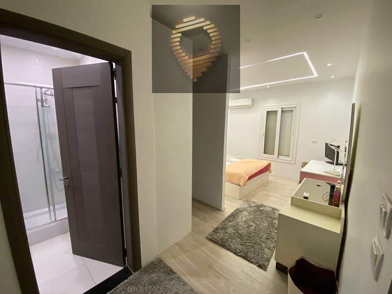 10 WhatsApp Image 2025-12-07 at 14.11. 18_e8c1a733. jpg