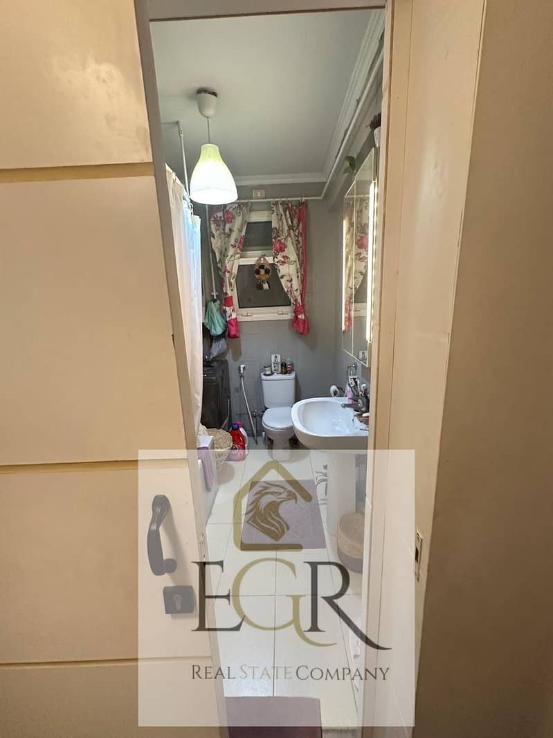 9 d60c1aba-16e5-4f55-a51d-4dd6ad5e5eb0. jpeg