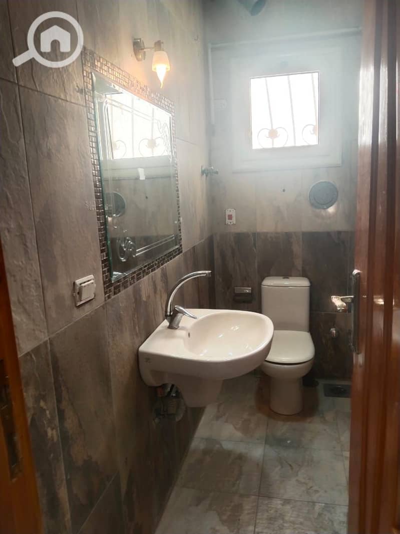 3 0c37d71d-9f88-4e11-97c8-bfeb323d8ff2. jpg