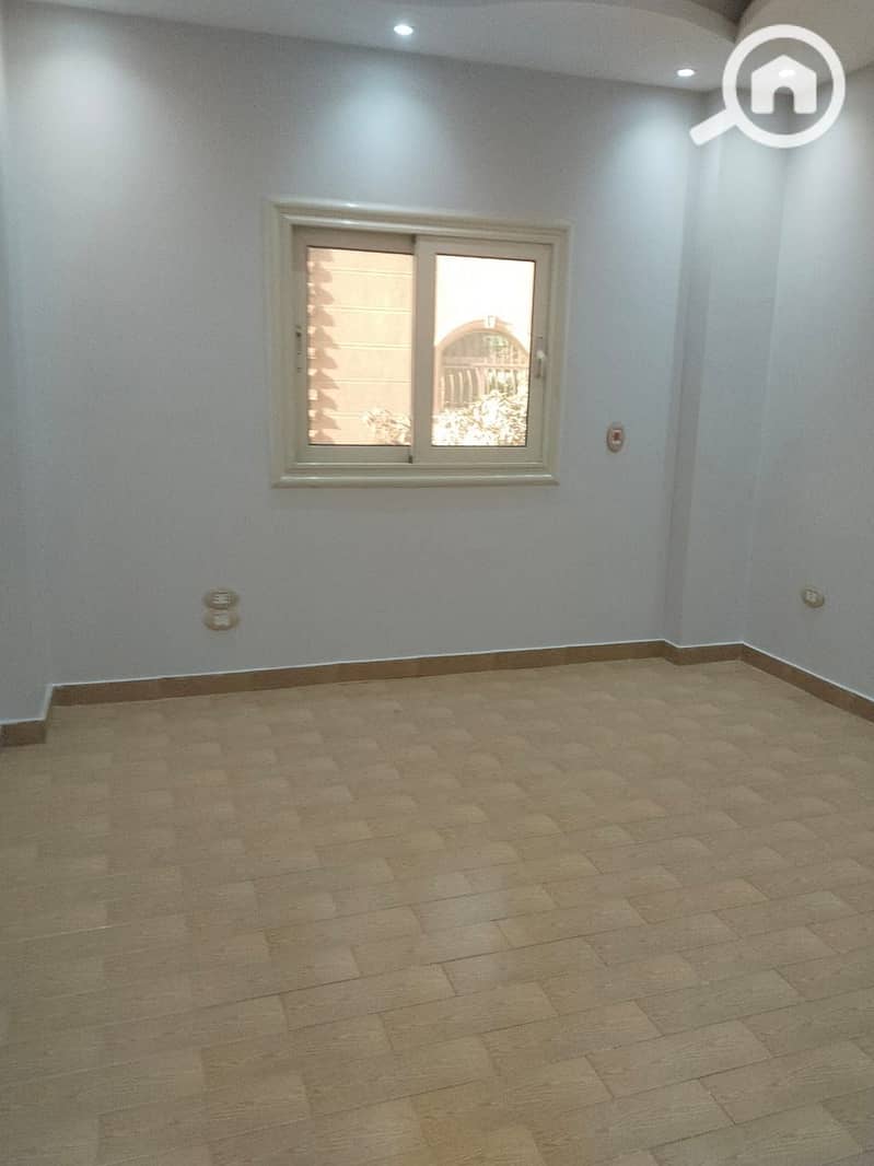 12 b5100366-5363-4316-a789-678722397420. jpg