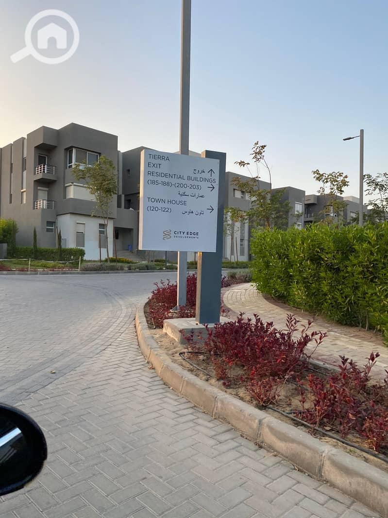 8 574107587_122148588638715417_5780165565880519214_n. jpg