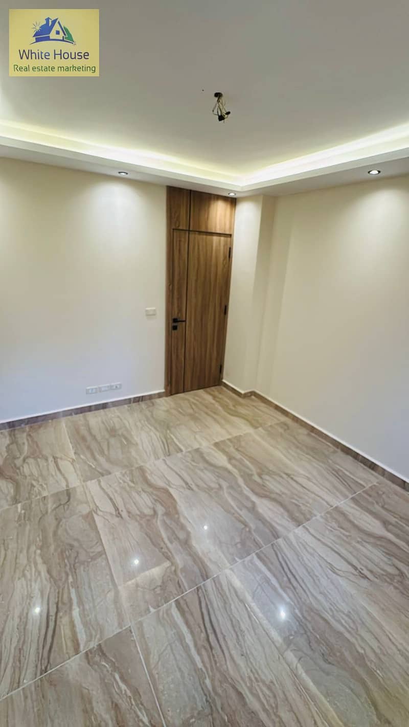 9 WhatsApp Image 2025-12-04 at 1.30. 49 PM. jpeg