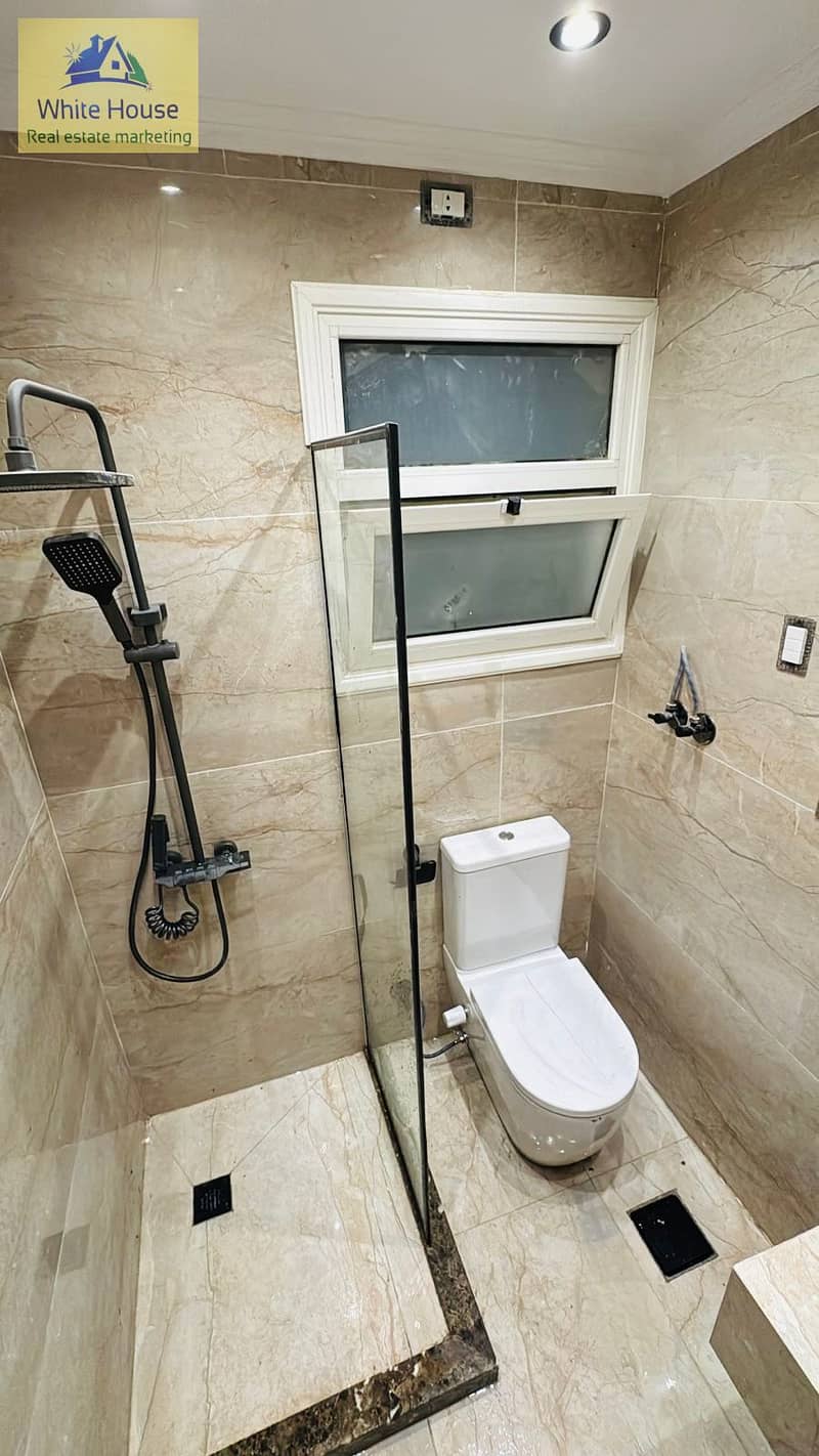 10 WhatsApp Image 2025-12-04 at 1.30. 48 PM. jpeg