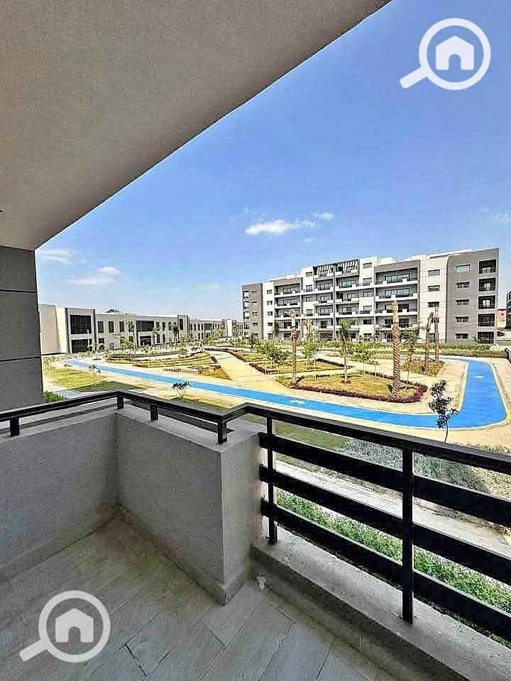 3 32384969-800x600. jpeg