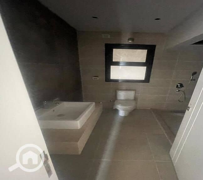 10 WhatsApp Image 2024-09-24 at 14.50. 18_c13a9148. jpg