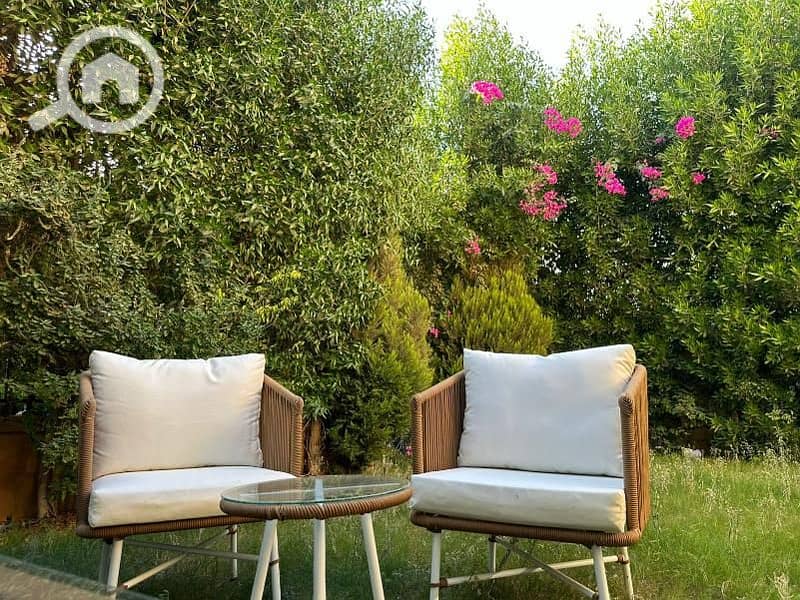 2 9733c0f3-1433-46ff-aea5-3d65c16dc27e. jpg