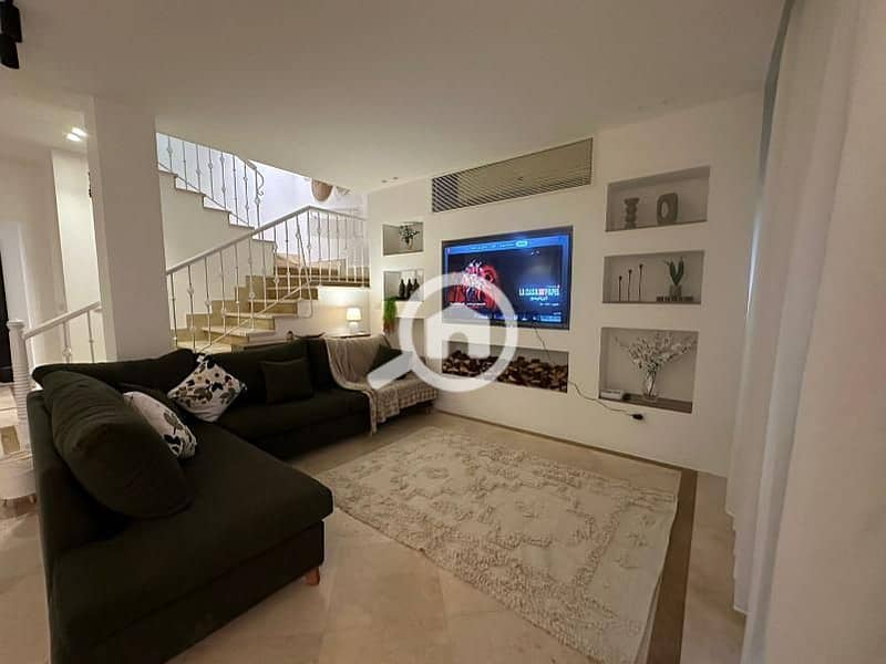 3 aa960c65-a36e-452a-8e23-14ee1759836c. jpg