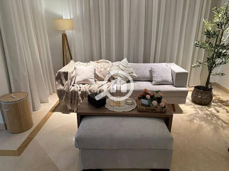 6 4dd08911-e17c-442d-8f4c-d57a6908afb9. jpg