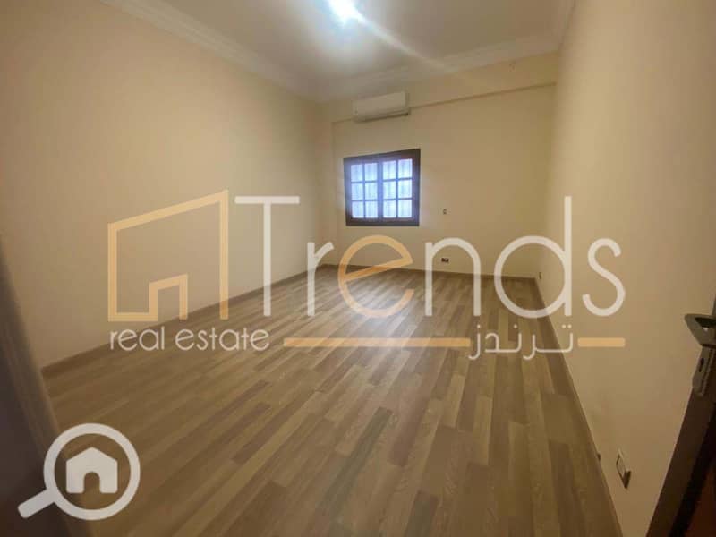 5 WhatsApp Image 2025-12-07 at 12.43. 20 PM (1). jpg