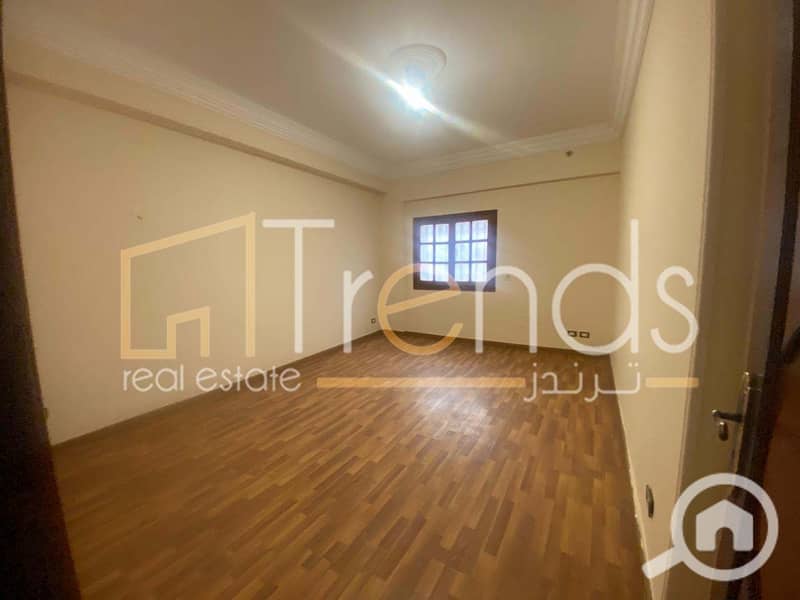 8 WhatsApp Image 2025-12-07 at 12.43. 20 PM (6). jpg