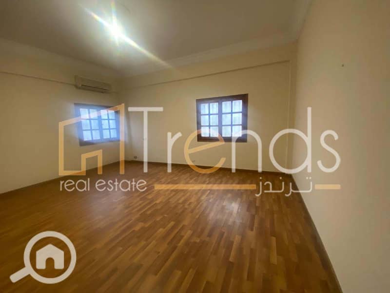 10 WhatsApp Image 2025-12-07 at 12.43. 20 PM. jpg