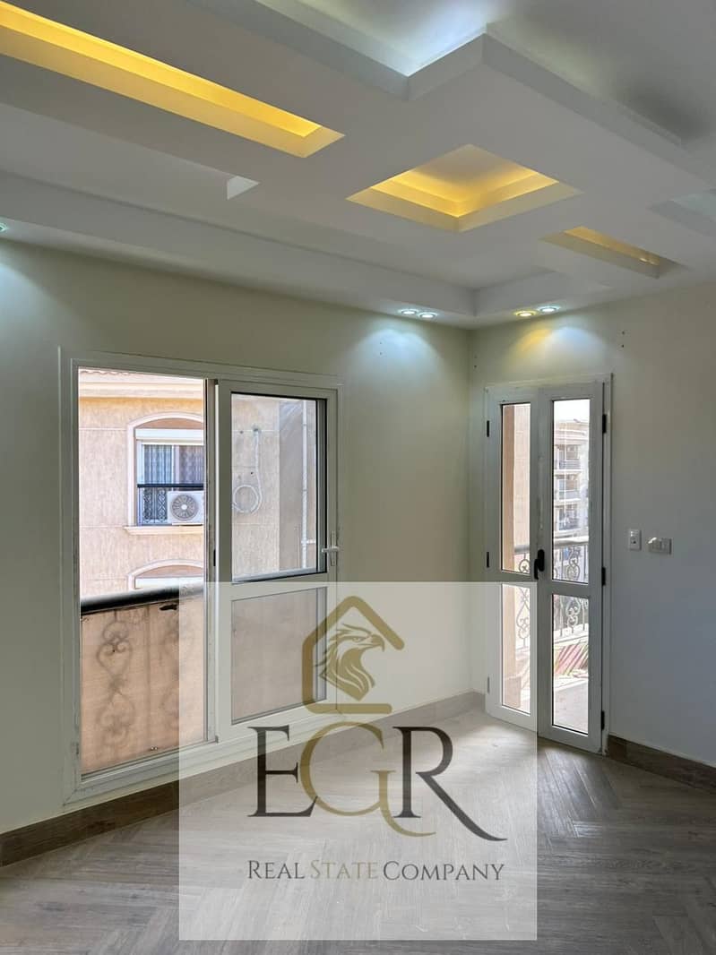 12 e3978c7d-0e8a-40f0-bd5c-296d85a2e421. jpeg