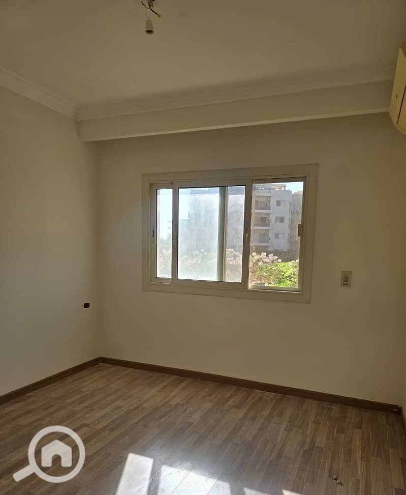 4 WhatsApp Image 2025-09-29 at 17.14. 54_e6b65a8a. jpg