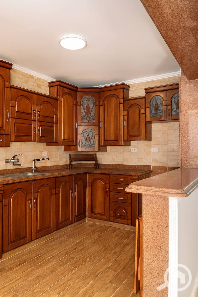 2 205B1D85-FBFE-402C-B192-2F2F2F22D1AA. png