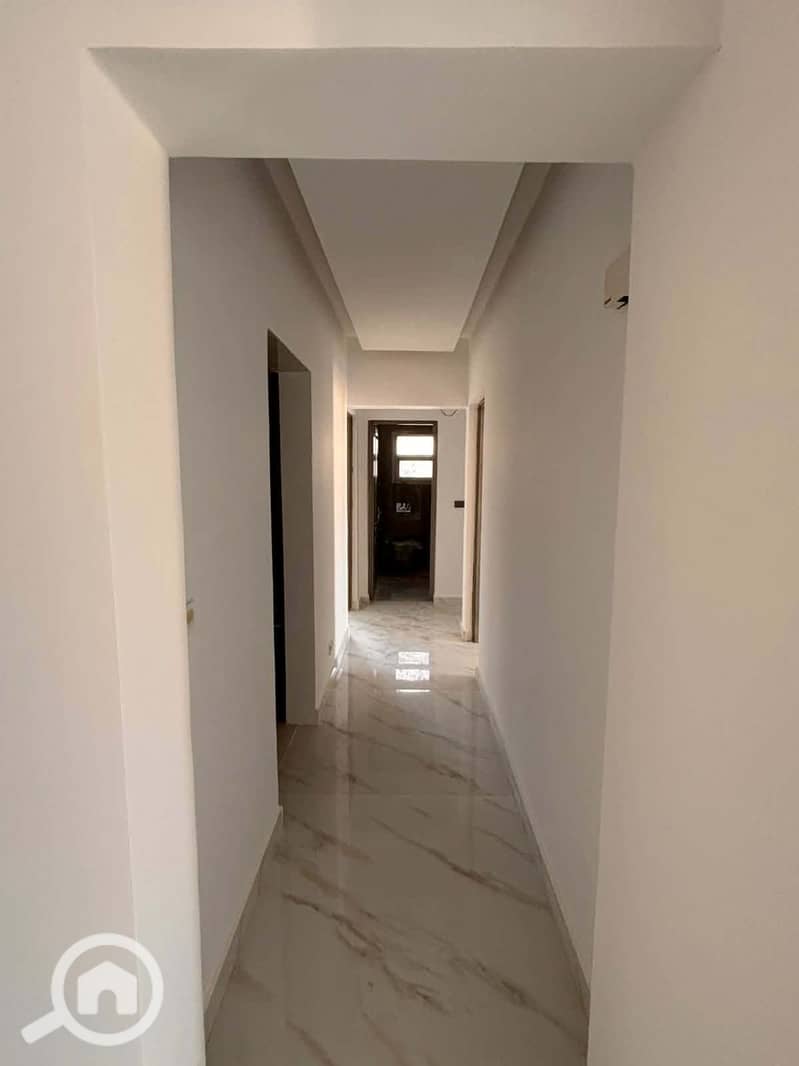 10 b75d06a9-4ff0-44e1-8b5e-a69a2890eb29. jpg