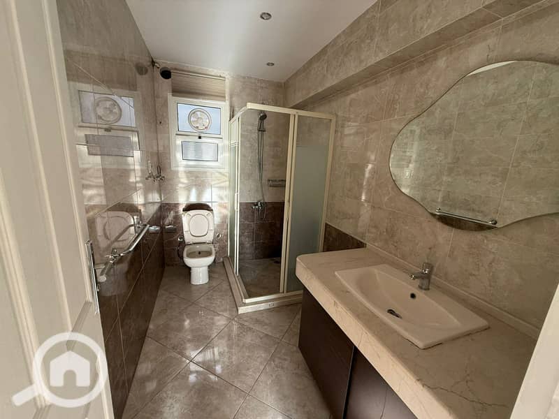 13 aa78cad1-d210-4a06-923e-786efbaeee56. jpg