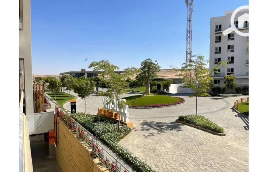 6 8141035-b922eo. jpg