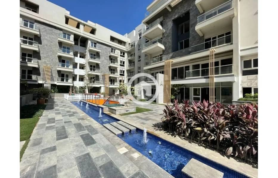 8 8141035-f0922o. jpg