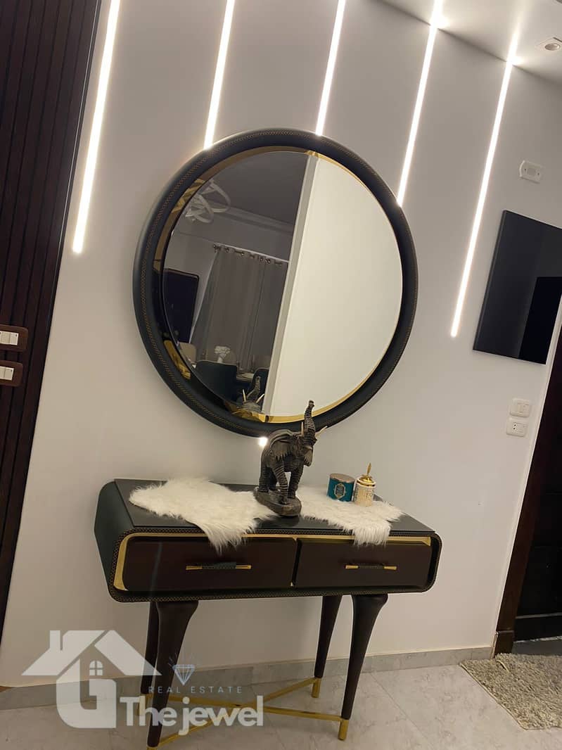 6 ce15e782-137b-42a6-8194-79dd914ad7d1. jpg