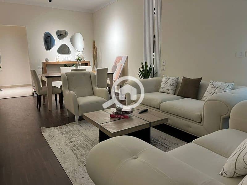 4 0c2537c2-5d4b-4ac7-bb5b-903cd5210497. jpg