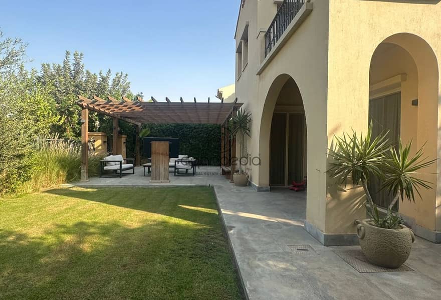 6 629c03a1-8c31-455f-b3aa-57b2f77e7855. jpg