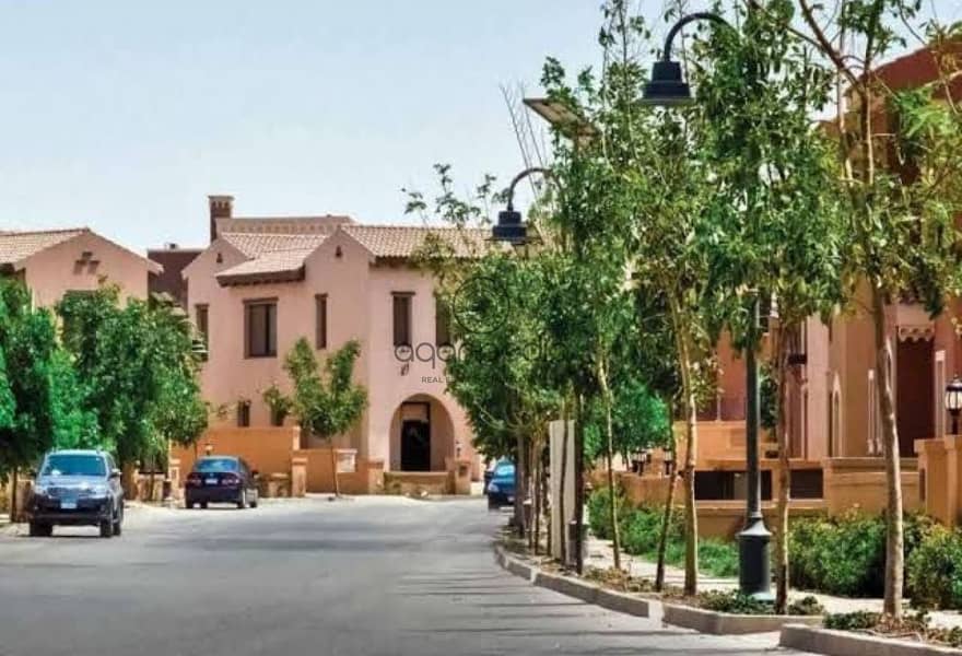 4 03d77a20-74c8-4726-a448-346435850787. jpg