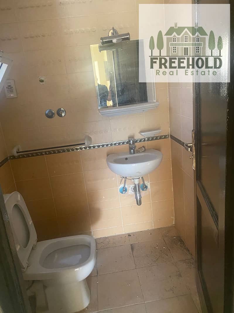 10 WhatsApp Image 2025-12-07 at 3.10. 06 PM (1). jpeg