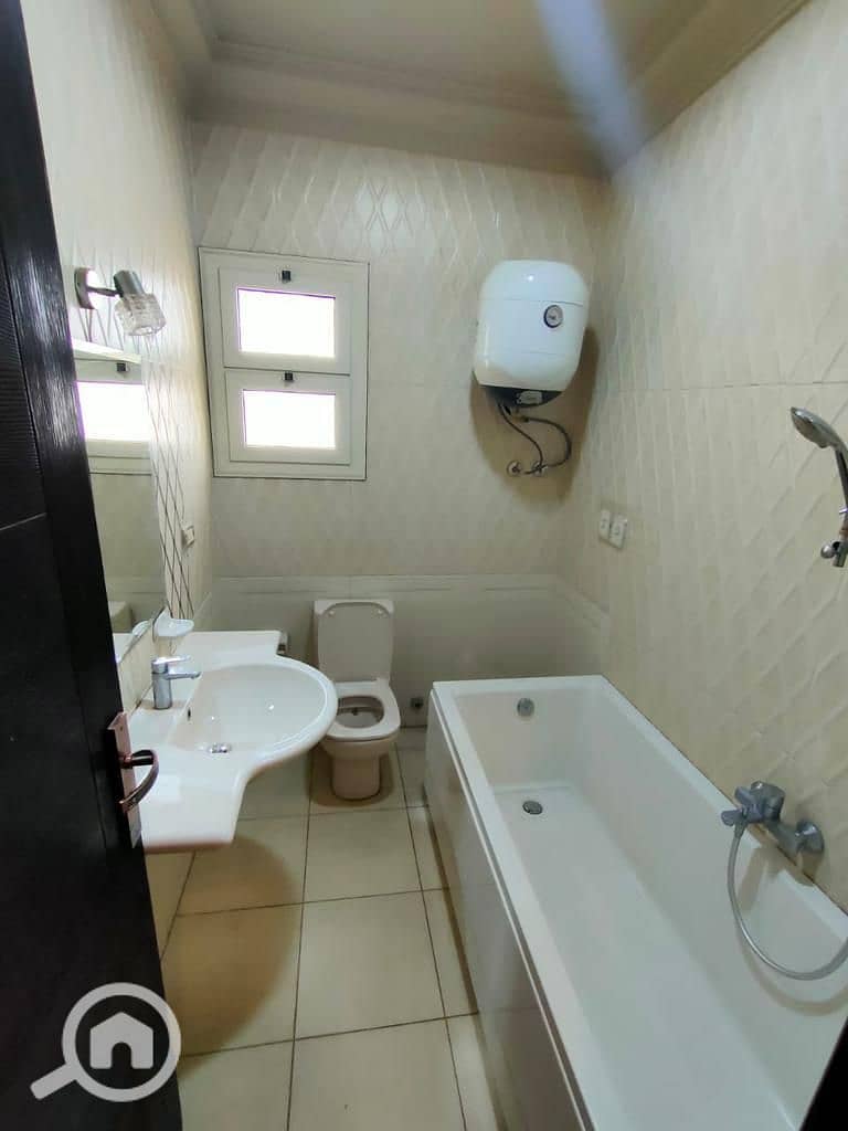 4 WhatsApp Image 2025-12-07 at 13.11. 46 (2). jpeg