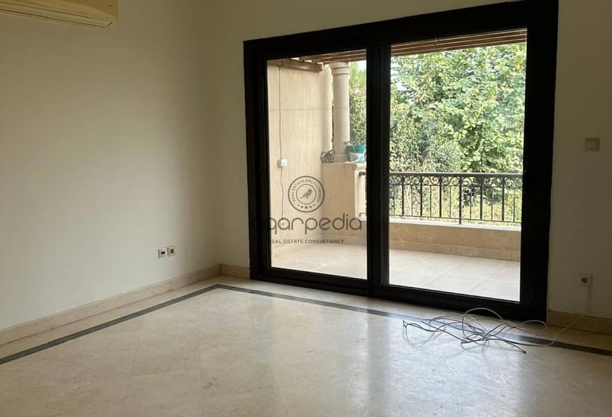 10 e41a4a8c-aee4-4df5-b886-5ea1fa472346. jpg