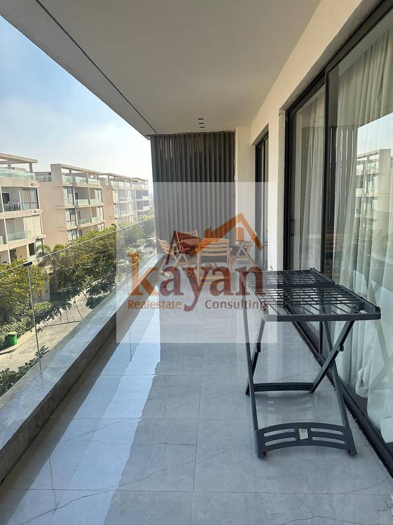 18 eccf6c27-9cbb-4410-b09d-52d10c2bd7f7. jpg