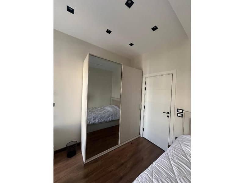 7 135ef5d8-cfd3-44e9-a3d4-862f1a503539. jpg