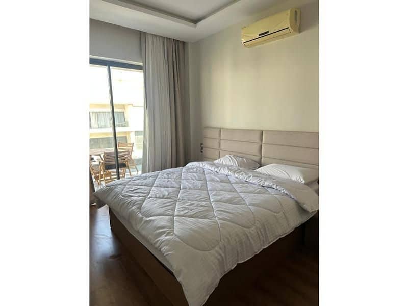 13 b00c1522-1088-4418-90fd-de7df56a1f43. jpg