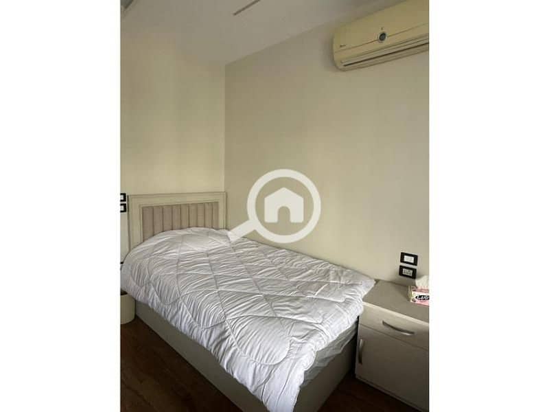 14 c8e32eb4-ac2e-4207-93ae-e0ceccc545db. jpg