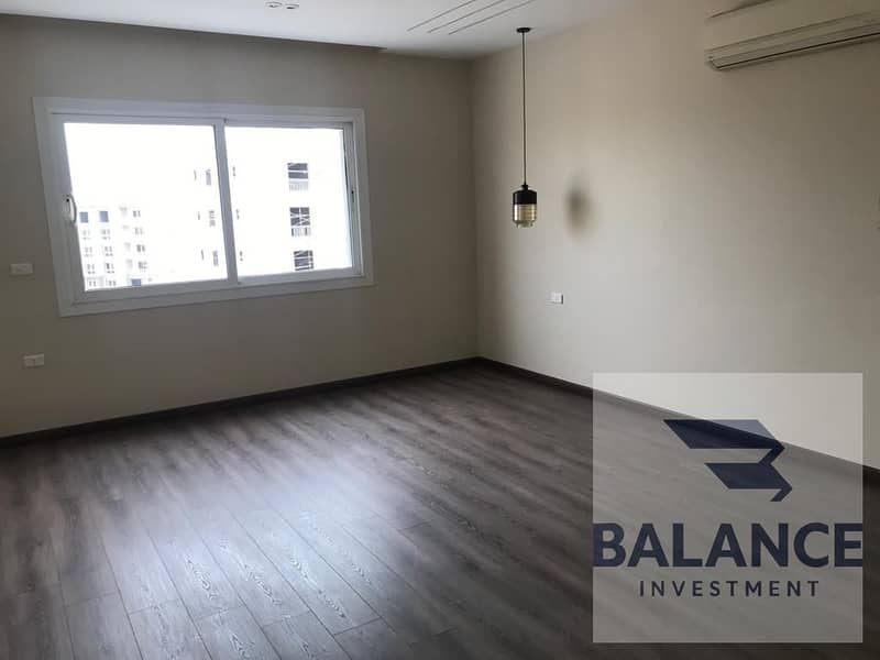 8 b67faaf0-d1e8-4379-ac00-a8170d44acf0. jpg