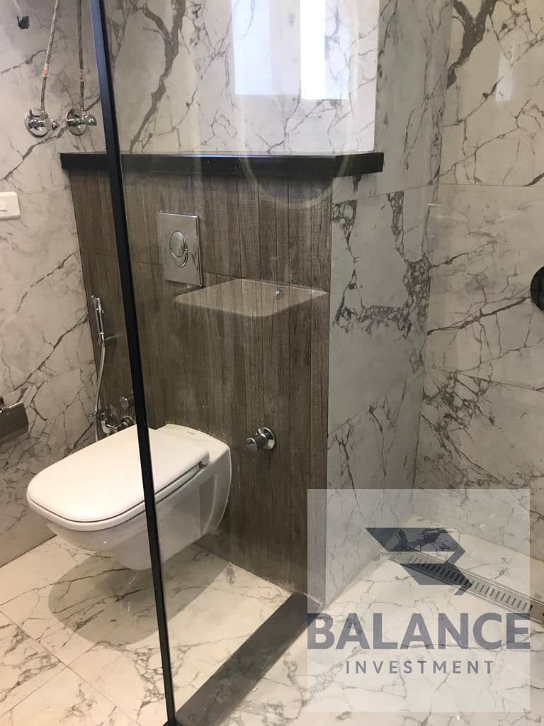 10 ff2cfa76-0780-42b1-a6f9-354063598bcf. jpg