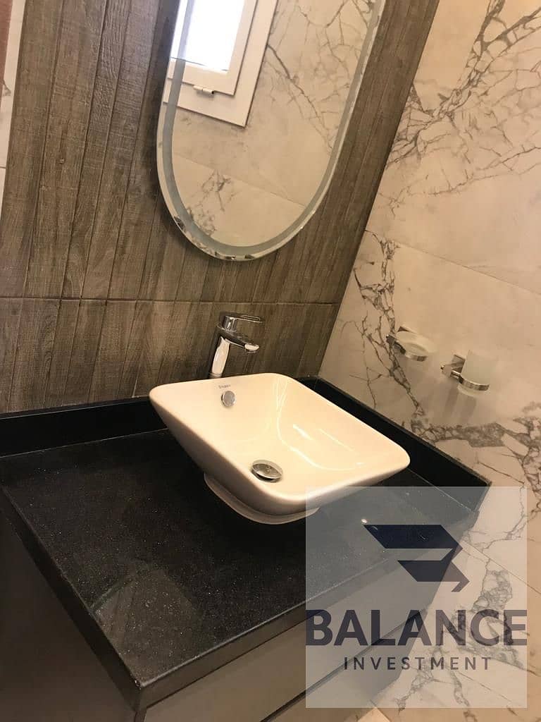 11 65c5fa61-40c2-40e4-a149-62b76a4cb5f5. jpg