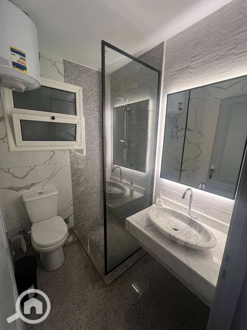 7 WhatsApp Image 2025-12-05 at 10.13. 47 PM. jpeg