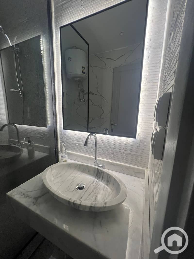 8 WhatsApp Image 2025-12-05 at 10.13. 55 PM. jpeg