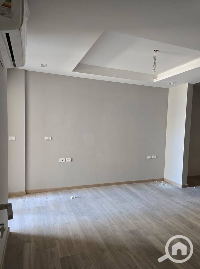 12 WhatsApp Image 2025-09-16 at 14.57. 42_60c1da0d. jpg