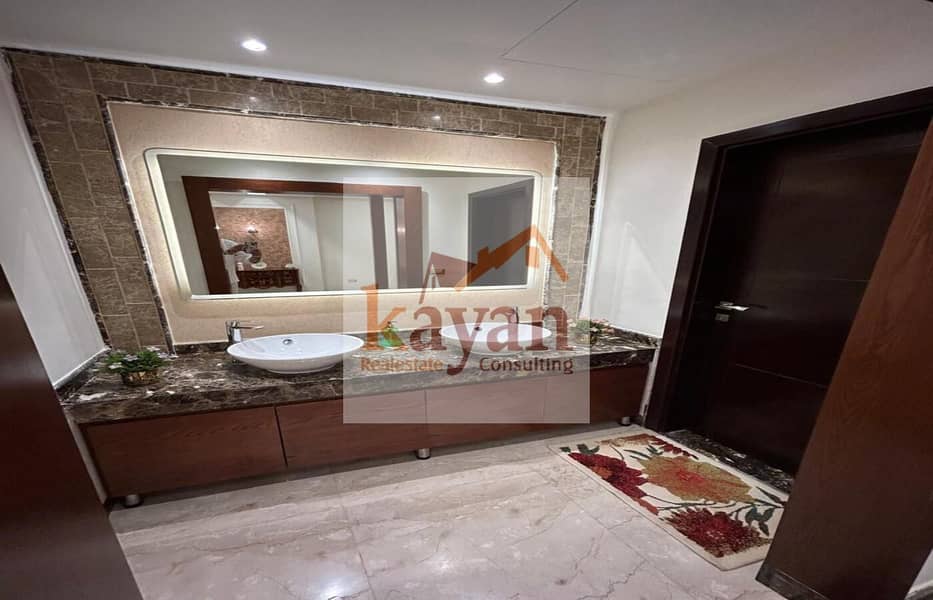 10 68ff4420-77fb-4433-aa3a-bd70ab9e1cb3. jpg