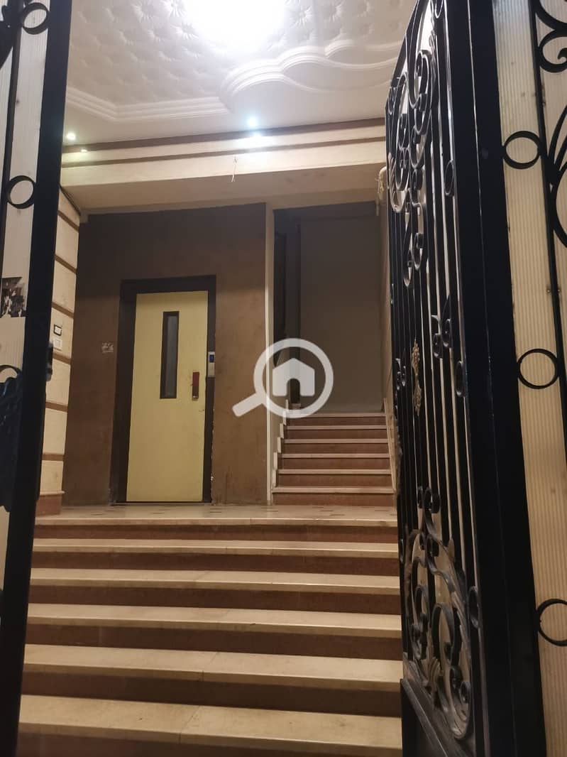 2 f6ec6f2d-47f7-4f27-b440-c5991ed0df3a. jpg