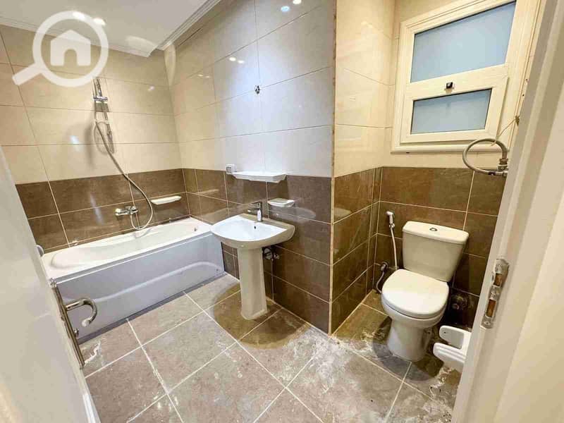 12 IMG-20251015-WA0188. jpg