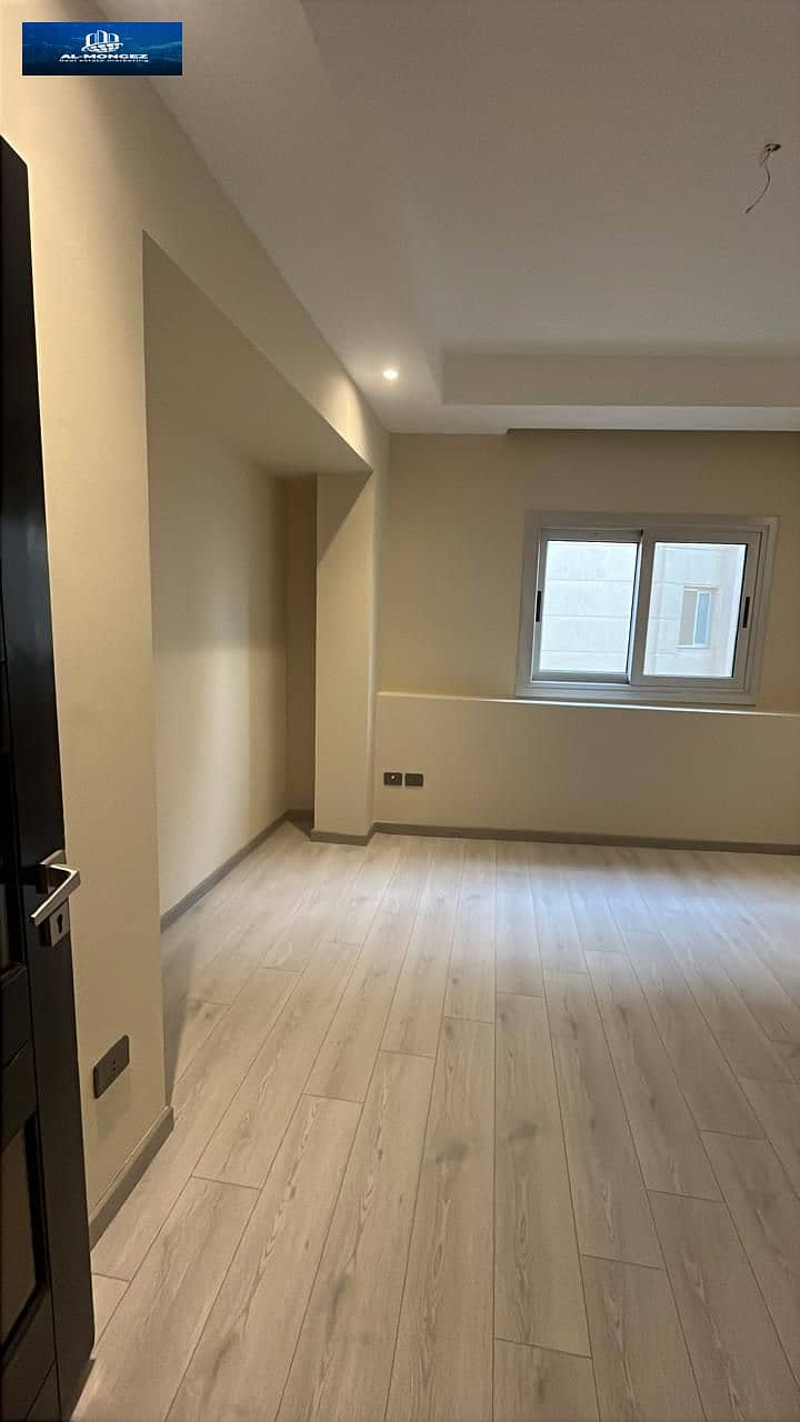 12 WhatsApp Image 2025-12-07 at 15.43. 27_a9e40c77. jpg