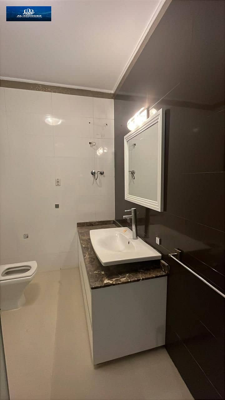 25 WhatsApp Image 2025-12-07 at 15.43. 28_cd6ae56d. jpg